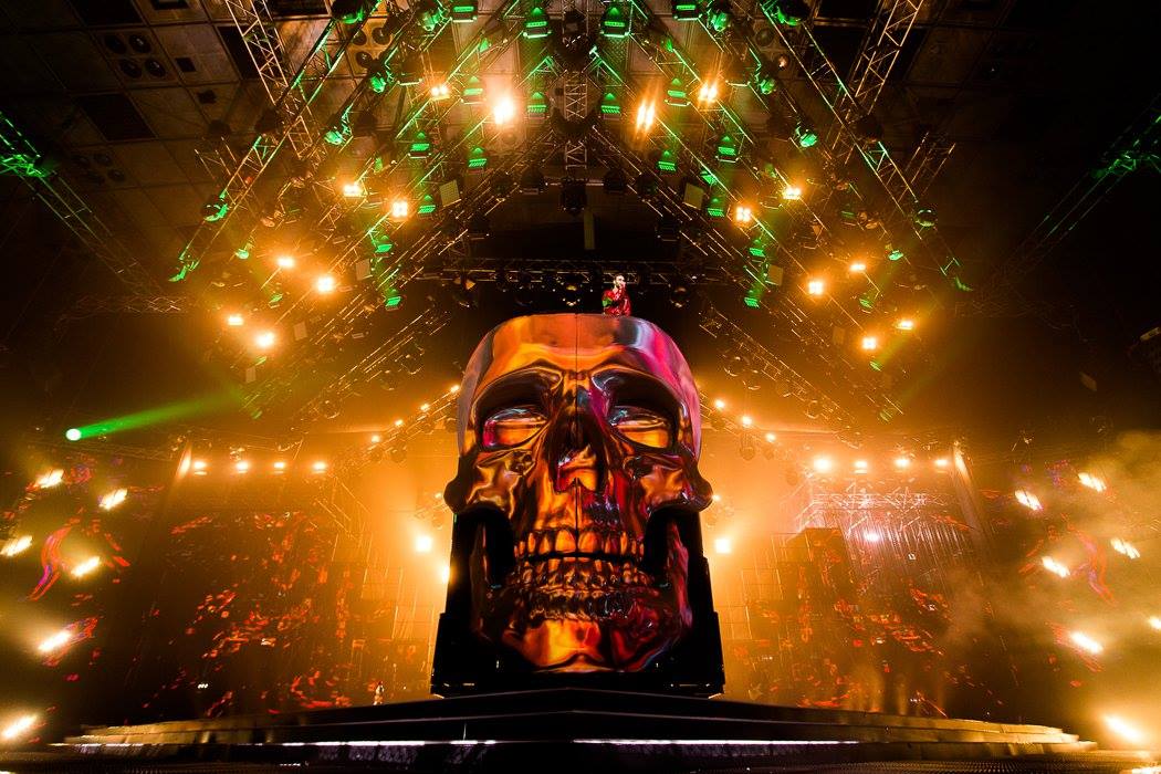 Banner_FrontPictures-Max-Barskih-Skull-3D-Mapping-Show-001